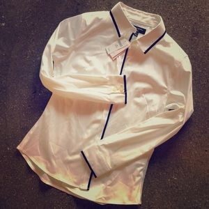 NWT Banana Republic button down classic!